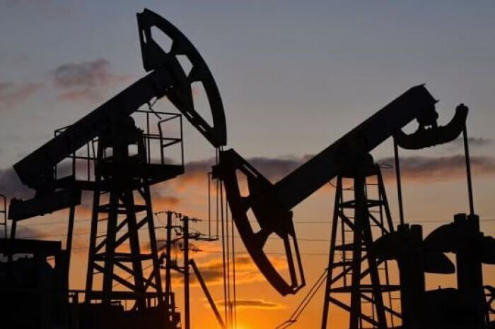 Theo ông, trong trường hợp không xuất hiện các vòng đàm phán mới, giá dầu WTI có thể quay lại mốc 100 USD/thùng, trong khi giá Brent có khả năng duy trì trên ngưỡng 110 USD/thùng.