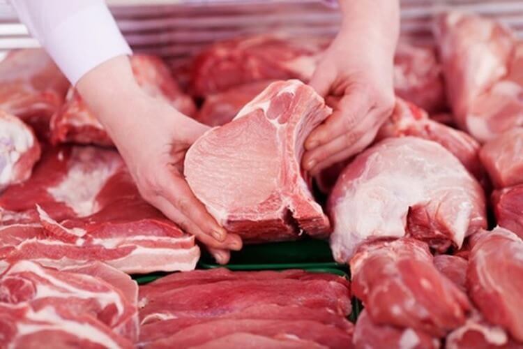 Giá heo hơi đồng loạt giảm tại ba miền, thị trường chăn nuôi đối mặt áp lực nguồn cung